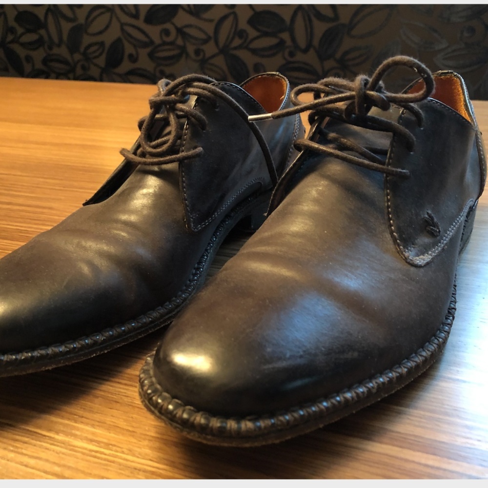 John Varvatos Shoes - Size 9